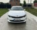 Білий Кіа K5, об'ємом двигуна 2 л та пробігом 417 тис. км за 9500 $, фото 1 на Automoto.ua