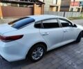 Білий Кіа K5, об'ємом двигуна 2 л та пробігом 384 тис. км за 10400 $, фото 4 на Automoto.ua