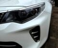 Белый Киа K5, объемом двигателя 2 л и пробегом 152 тыс. км за 13000 $, фото 6 на Automoto.ua