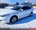 Белый Киа K5, объемом двигателя 2 л и пробегом 225 тыс. км за 11999 $, фото 1 на Automoto.ua