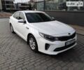 Білий Кіа K5, об'ємом двигуна 2 л та пробігом 237 тис. км за 13000 $, фото 8 на Automoto.ua