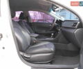 Белый Киа K5, объемом двигателя 2 л и пробегом 252 тыс. км за 11750 $, фото 48 на Automoto.ua