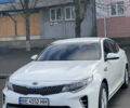 Белый Киа K5, объемом двигателя 2 л и пробегом 268 тыс. км за 11600 $, фото 1 на Automoto.ua
