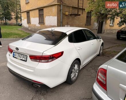Белый Киа K5, объемом двигателя 2 л и пробегом 340 тыс. км за 9300 $, фото 4 на Automoto.ua