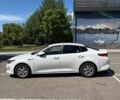 Білий Кіа K5, об'ємом двигуна 2 л та пробігом 278 тис. км за 11499 $, фото 2 на Automoto.ua