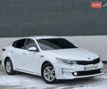 Белый Киа K5, объемом двигателя 2 л и пробегом 229 тыс. км за 12300 $, фото 13 на Automoto.ua