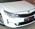 Белый Киа K5, объемом двигателя 2 л и пробегом 163 тыс. км за 9900 $, фото 2 на Automoto.ua