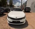 Білий Кіа K5, об'ємом двигуна 2 л та пробігом 190 тис. км за 13200 $, фото 1 на Automoto.ua