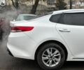 Белый Киа K5, объемом двигателя 2 л и пробегом 229 тыс. км за 13390 $, фото 18 на Automoto.ua