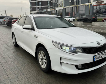 Білий Кіа K5, об'ємом двигуна 2 л та пробігом 314 тис. км за 10000 $, фото 5 на Automoto.ua