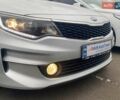 Белый Киа K5, объемом двигателя 2 л и пробегом 274 тыс. км за 11990 $, фото 2 на Automoto.ua