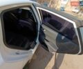 Белый Киа K5, объемом двигателя 2 л и пробегом 258 тыс. км за 11800 $, фото 11 на Automoto.ua