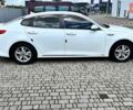 Білий Кіа K5, об'ємом двигуна 2 л та пробігом 311 тис. км за 11500 $, фото 5 на Automoto.ua
