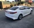 Белый Киа K5, объемом двигателя 2 л и пробегом 382 тыс. км за 8990 $, фото 3 на Automoto.ua