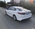 Белый Киа K5, объемом двигателя 2 л и пробегом 382 тыс. км за 8990 $, фото 5 на Automoto.ua