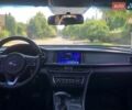 Белый Киа K5, объемом двигателя 2 л и пробегом 335 тыс. км за 11990 $, фото 8 на Automoto.ua