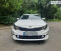Білий Кіа K5, об'ємом двигуна 2 л та пробігом 245 тис. км за 11200 $, фото 9 на Automoto.ua
