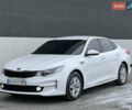 Белый Киа K5, объемом двигателя 2 л и пробегом 229 тыс. км за 12300 $, фото 10 на Automoto.ua