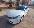 Белый Киа K5, объемом двигателя 2 л и пробегом 258 тыс. км за 11800 $, фото 19 на Automoto.ua