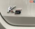 Білий Кіа K5, об'ємом двигуна 2 л та пробігом 405 тис. км за 12490 $, фото 4 на Automoto.ua