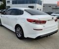Белый Киа K5, объемом двигателя 2 л и пробегом 405 тыс. км за 12490 $, фото 5 на Automoto.ua