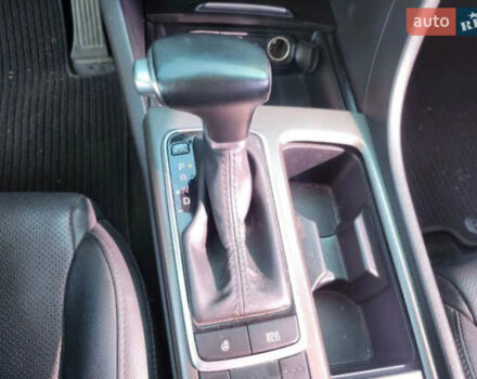 Белый Киа K5, объемом двигателя 2 л и пробегом 143 тыс. км за 16000 $, фото 9 на Automoto.ua