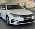 Белый Киа K5, объемом двигателя 2 л и пробегом 324 тыс. км за 12990 $, фото 1 на Automoto.ua