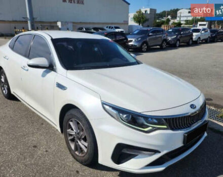 Белый Киа K5, объемом двигателя 2 л и пробегом 143 тыс. км за 16000 $, фото 5 на Automoto.ua