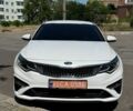Білий Кіа K5, об'ємом двигуна 2 л та пробігом 168 тис. км за 14700 $, фото 1 на Automoto.ua