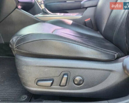 Белый Киа K5, объемом двигателя 2 л и пробегом 143 тыс. км за 16000 $, фото 20 на Automoto.ua