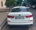 Білий Кіа K5, об'ємом двигуна 2 л та пробігом 238 тис. км за 15500 $, фото 6 на Automoto.ua