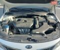 Белый Киа K5, объемом двигателя 2 л и пробегом 213 тыс. км за 16355 $, фото 9 на Automoto.ua