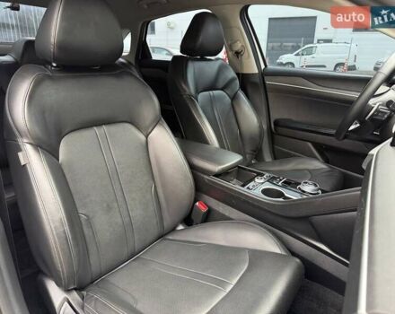 Білий Кіа K5, об'ємом двигуна 2 л та пробігом 167 тис. км за 19999 $, фото 24 на Automoto.ua