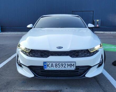 Білий Кіа K5, об'ємом двигуна 2 л та пробігом 192 тис. км за 19800 $, фото 2 на Automoto.ua