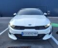 Білий Кіа K5, об'ємом двигуна 2 л та пробігом 192 тис. км за 19800 $, фото 2 на Automoto.ua