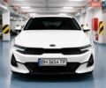 Белый Киа K5, объемом двигателя 2 л и пробегом 211 тыс. км за 21500 $, фото 1 на Automoto.ua