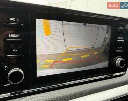 Білий Кіа K5, об'ємом двигуна 2 л та пробігом 167 тис. км за 19999 $, фото 29 на Automoto.ua