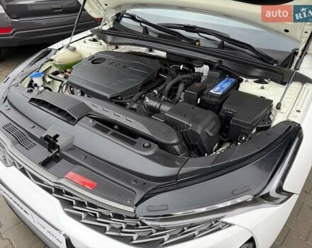 Білий Кіа K5, об'ємом двигуна 2 л та пробігом 167 тис. км за 19999 $, фото 40 на Automoto.ua