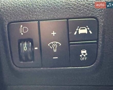 Білий Кіа K5, об'ємом двигуна 2 л та пробігом 167 тис. км за 19999 $, фото 32 на Automoto.ua