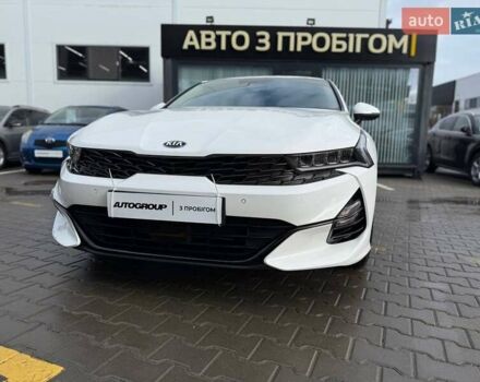 Білий Кіа K5, об'ємом двигуна 2 л та пробігом 167 тис. км за 19999 $, фото 1 на Automoto.ua