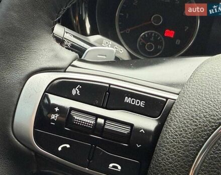 Білий Кіа K5, об'ємом двигуна 2 л та пробігом 167 тис. км за 19999 $, фото 30 на Automoto.ua