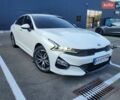 Білий Кіа K5, об'ємом двигуна 2 л та пробігом 193 тис. км за 19300 $, фото 1 на Automoto.ua