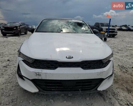 Белый Киа K5, объемом двигателя 1.6 л и пробегом 124 тыс. км за 4900 $, фото 4 на Automoto.ua