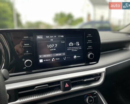 Білий Кіа K5, об'ємом двигуна 1.6 л та пробігом 12 тис. км за 21900 $, фото 24 на Automoto.ua