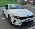 Белый Киа K5, объемом двигателя 2 л и пробегом 48 тыс. км за 25350 $, фото 1 на Automoto.ua