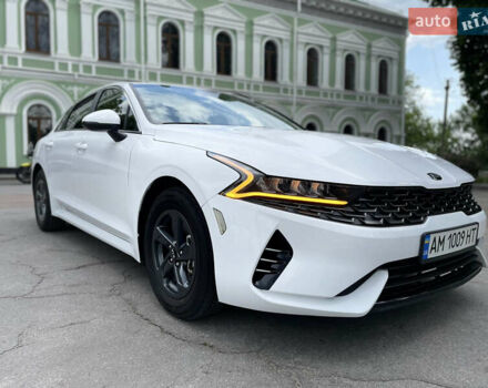 Білий Кіа K5, об'ємом двигуна 1.6 л та пробігом 12 тис. км за 21900 $, фото 5 на Automoto.ua
