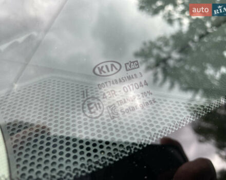 Білий Кіа K5, об'ємом двигуна 1.6 л та пробігом 12 тис. км за 20800 $, фото 14 на Automoto.ua