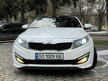 Кіа K5 2010 у Одесі на Automoto.ua Білий Кіа K5, об'ємом двигуна 2 л та пробігом 226 тис. км за 9500 $, фото 1 на Automoto.ua