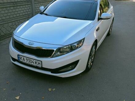 Кіа K5 2011 у Харкові на Automoto.ua Білий Кіа K5, об'ємом двигуна 2 л та пробігом 216 тис. км за 9500 $, фото 1 на Automoto.ua