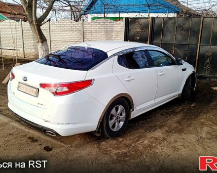 Білий Кіа K5, об'ємом двигуна 20 л та пробігом 430 тис. км за 8000 $, фото 1 на Automoto.ua
